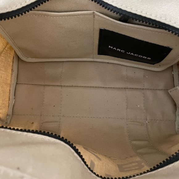 SOLD on Depop - Marc Jacobs Tote Bag 👜 - Picture 5 of 10